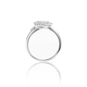 
                  
                    Load image into Gallery viewer, Floral diamond ring in 18k white gold
                  
                