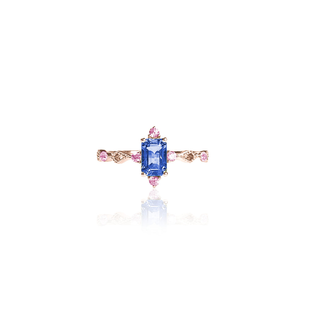 
                  
                    Load image into Gallery viewer, Starry Night Collection - Sapphire Ring in 18K Gold
                  
                